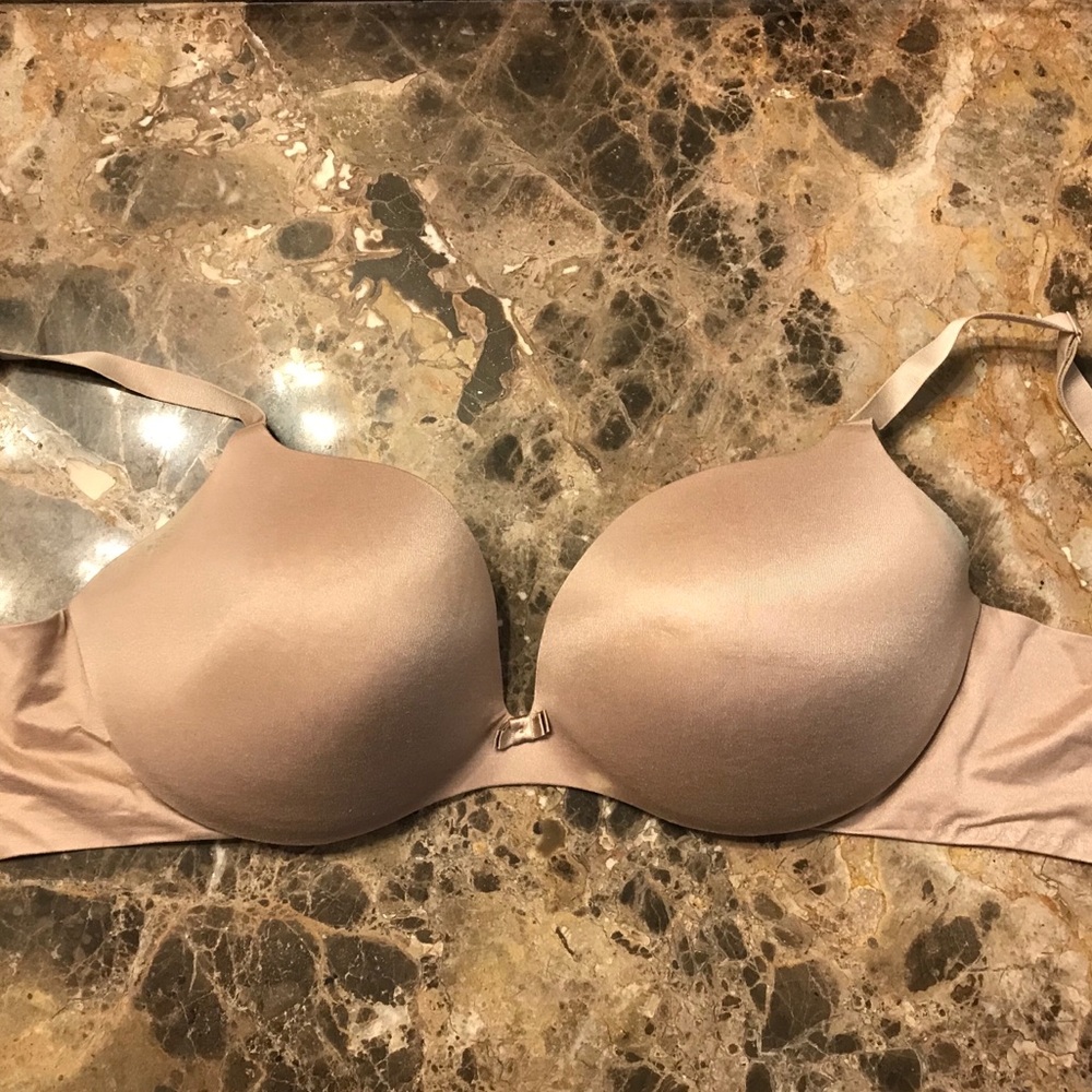 Victoria’s Secret lined Demi bra